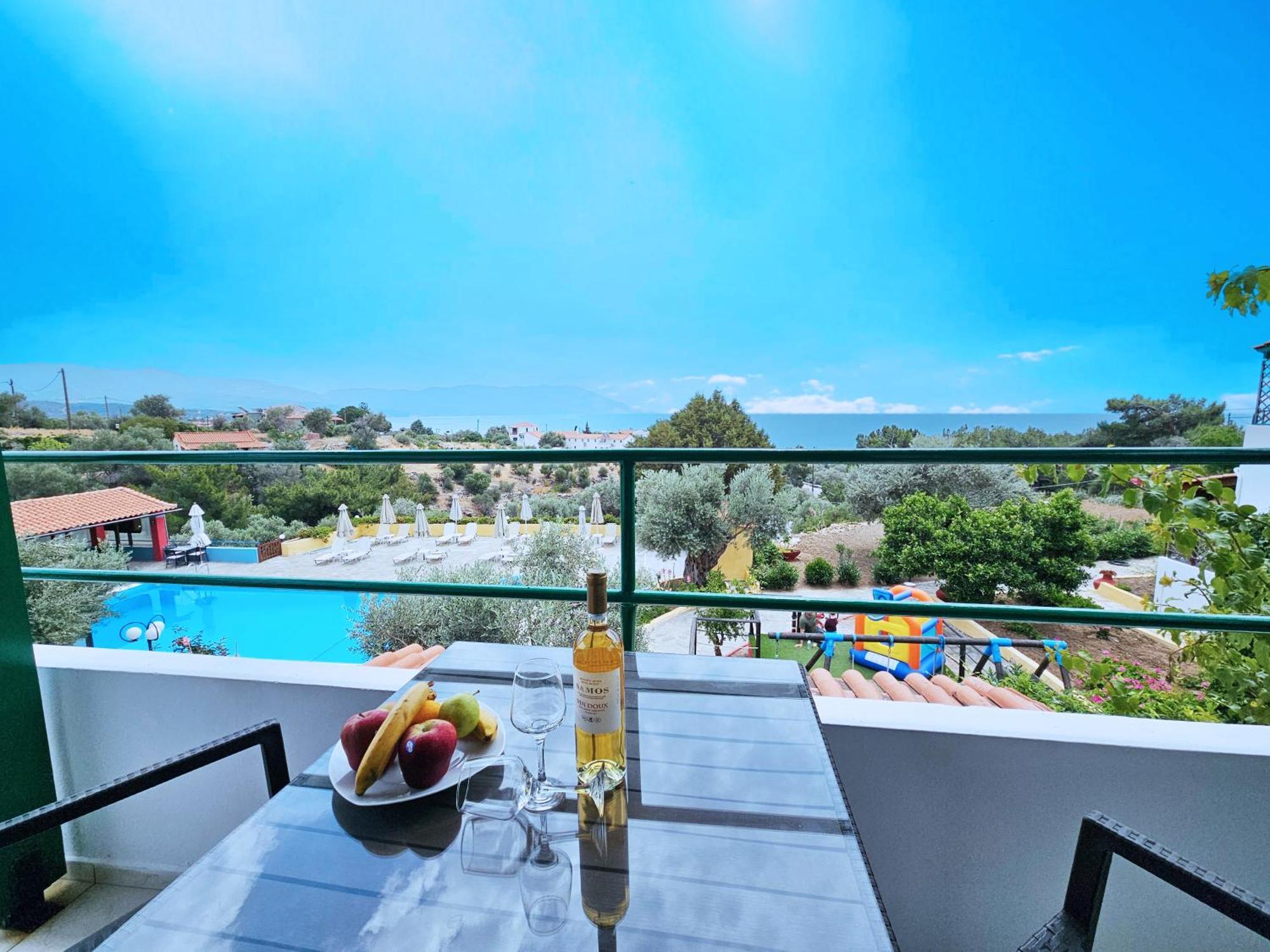 Sunflowers Apartments Marathokampos Luaran gambar